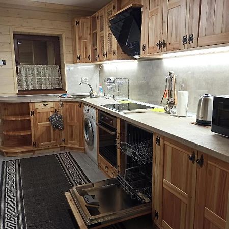 Brand New 2020 Specious Apartment Druzi 2 팔리아니츠야 외부 사진