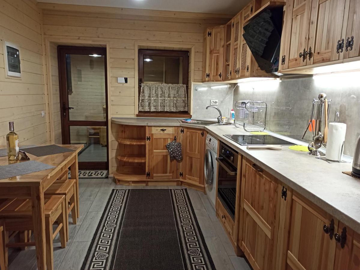 Brand New 2020 Specious Apartment Druzi 2 팔리아니츠야 외부 사진