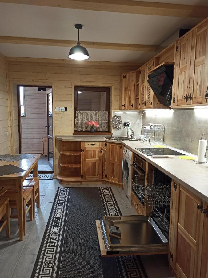 Brand New 2020 Specious Apartment Druzi 2 팔리아니츠야 외부 사진